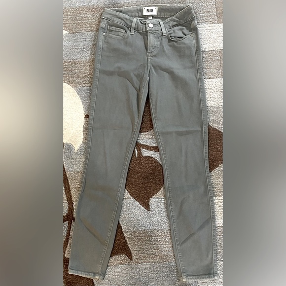 PAIGE Verdugo Ankle Mid-Rise Skinny Jeans in Faded Vine. - Picture 2 of 6